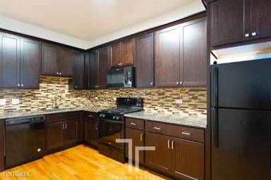 Main picture of 2957 N Milwaukee Ave