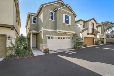 Main picture of 307 Oak Hill Rd