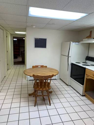 Main picture of 361 E 2nd St