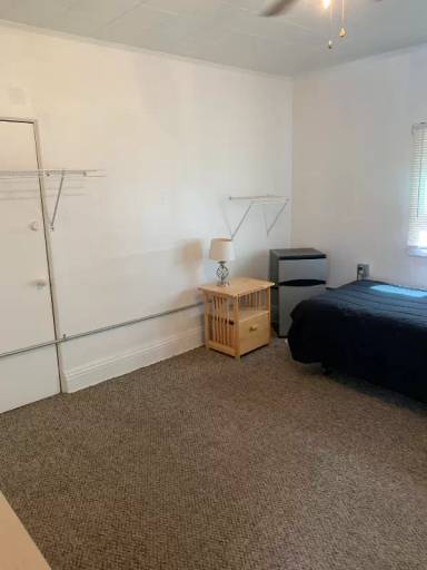 Main picture of 304 Helen St