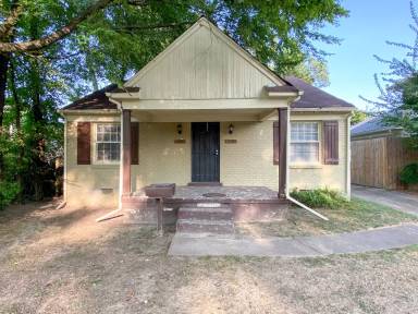 Main picture of 378 N Willett St