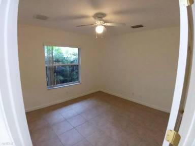Main picture of 617 NE 10th Ave