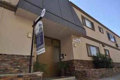 Main picture of 5255 Blakeslee Ave