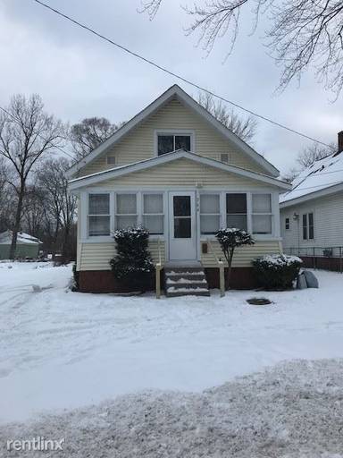 Main picture of 704 Orchard Ave