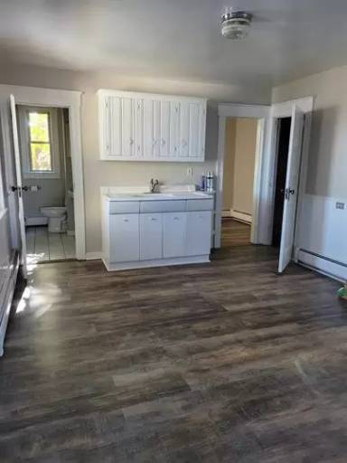 Main picture of 718 S Walnut St