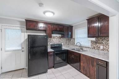 Main picture of 3883 Adamsville Dr SW