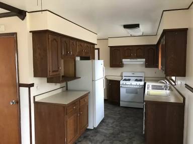 Main picture of 2325 N Linwood Ave