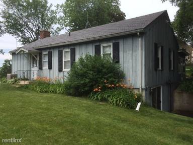 Main picture of 651 S Ferry Dr