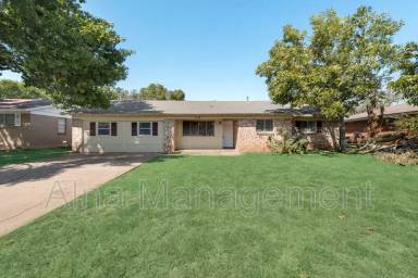 Main picture of 1112 Davis St