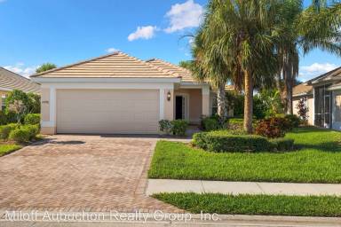 Main picture of 2496 Hopefield Ct