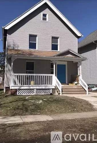 Main picture of 98 Elba St