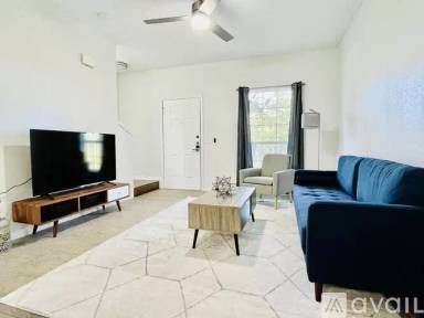 Main picture of 5301 Delores Ave