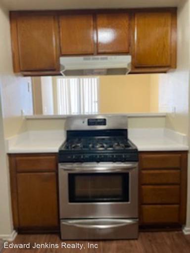 Main picture of 13628 Kornblum Ave