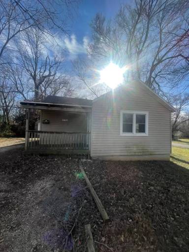 Main picture of 2756 W College St