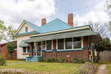 Main picture of 502 Annapolis Ave