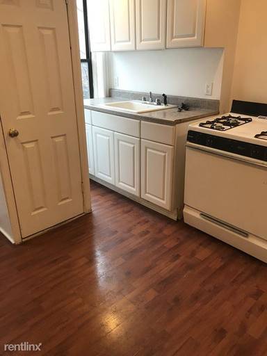 Main picture of 575 Saint Johns Pl