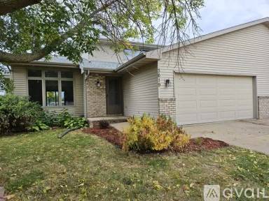 Main picture of 3617 S Berryfield Ln