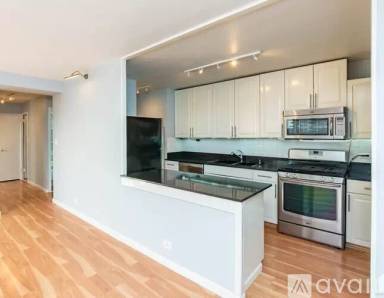 Main picture of 3950 North Lake Shore Drive Condominium