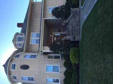 Main picture of 65 Woodland Ave