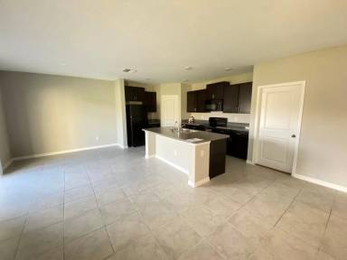 Main picture of 4404 Eternal Prince Dr