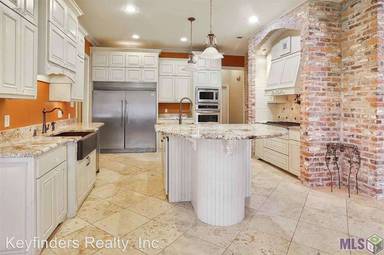 Main picture of 2341 Royal Troon Ct
