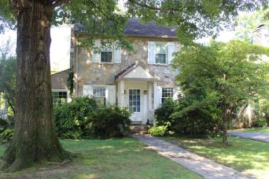 Main picture of 2702 Ridge Road Dr