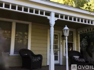 Main picture of 390 Boardman St