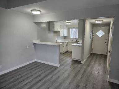 Main picture of 10510 Western Ave