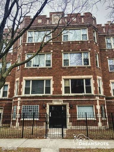 Main picture of 1615 E 77th St