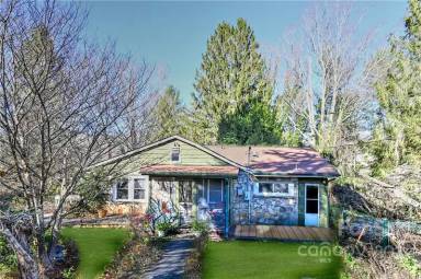 Main picture of 7 Beaverdam Knoll Rd