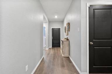 Main picture of 122 Secretariat Ln