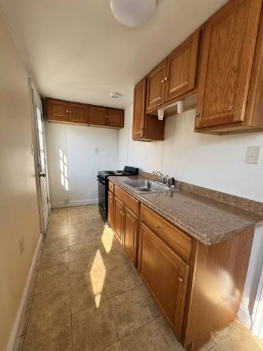 Main picture of 819-821 Washington Ave Apartments