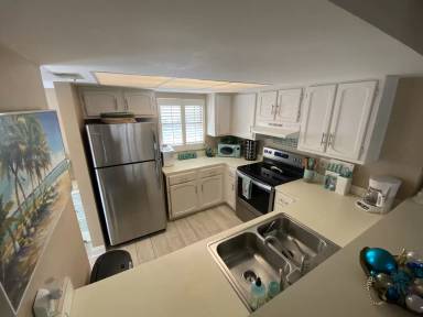 Main picture of Castle Reef Condominiums