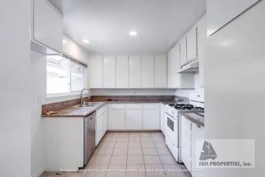 Main picture of 9533 Pettswood Dr