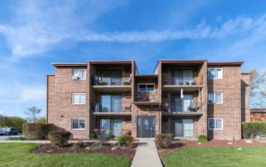 Main picture of 9840 W 153rd St