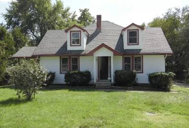 Main picture of 7415 E 67th St