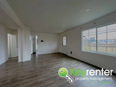 Main picture of 9719 Sheridan Ave S