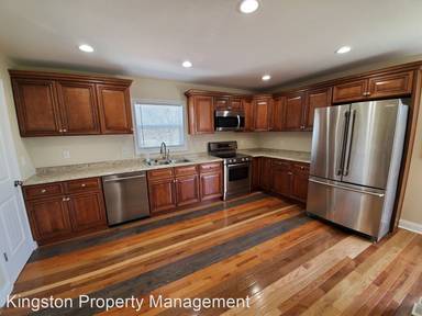 Main picture of 328 Robertson St