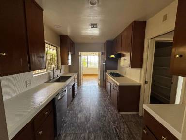 Main picture of 5238 Los Encantos Way
