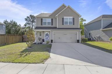Main picture of 304 Log Cabin Way