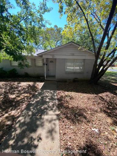 Main picture of 307 Reaves Ct