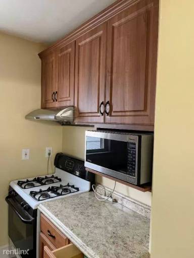 Main picture of 10 Campbell Ave