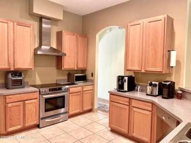 Main picture of 8699 Canopy Oaks Dr