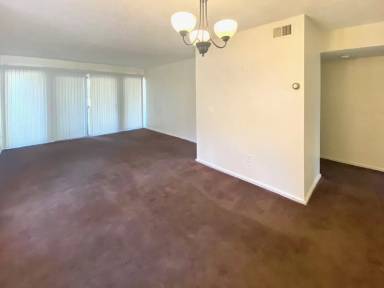 Main picture of Lexington Green Condominiums