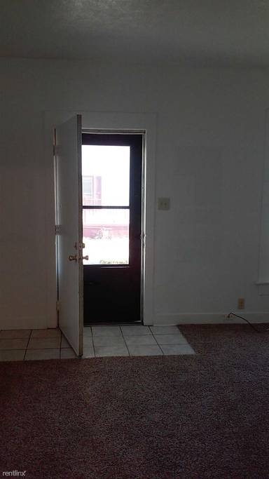 Main picture of 519 Baltimore St