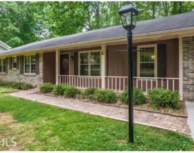 Main picture of 651 Mountainbrooke Cir