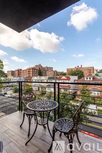 Main picture of 1667 Brooklyn Ave