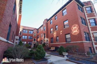 Main picture of 1033 Dempster St & 1309 Oak Ave