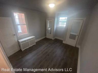 Main picture of 5424 Willows Ave