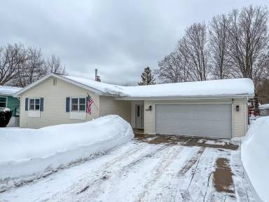 Main picture of 617 Craig St